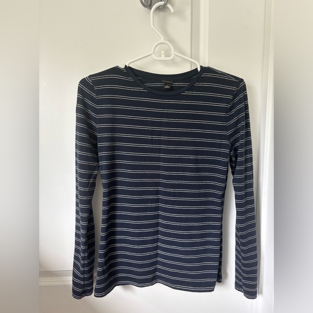Ann Taylor Long sleeve shirt